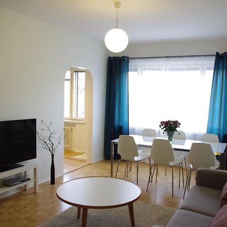 Borent Suite Apartment Турку Стая снимка