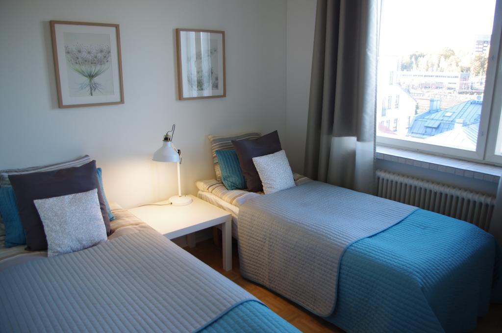 Borent Suite Apartment Турку Стая снимка