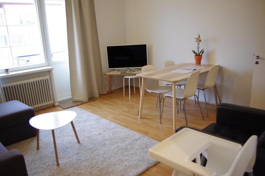 Borent Suite Apartment Турку Стая снимка