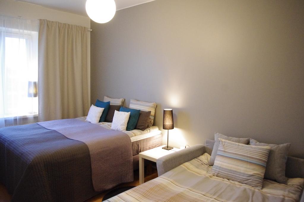 Borent Suite Apartment Турку Стая снимка