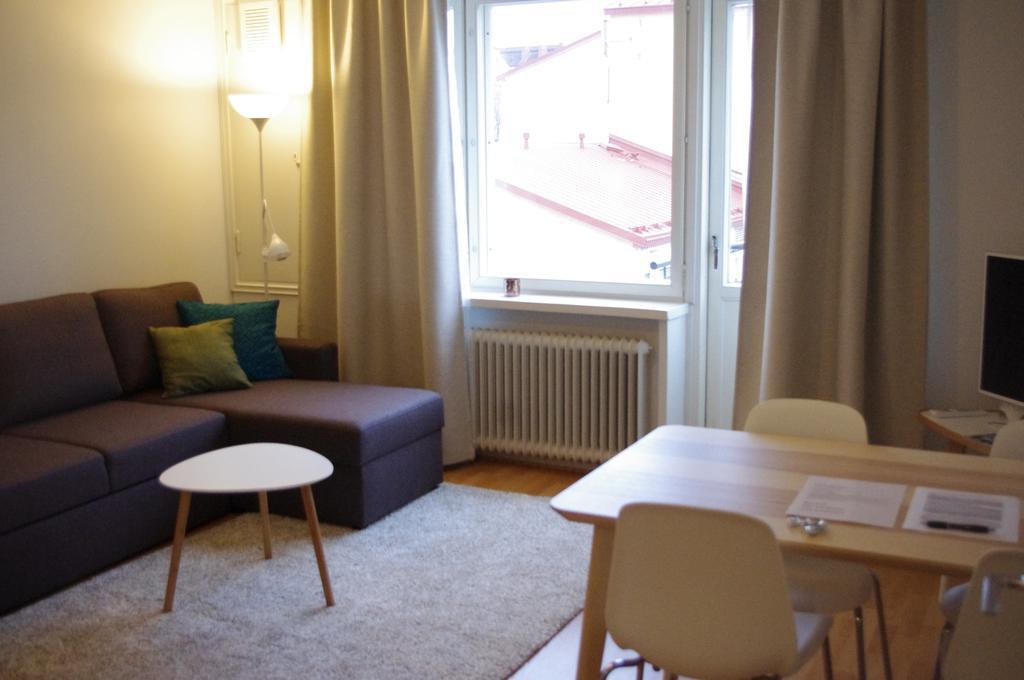 Borent Suite Apartment Турку Стая снимка