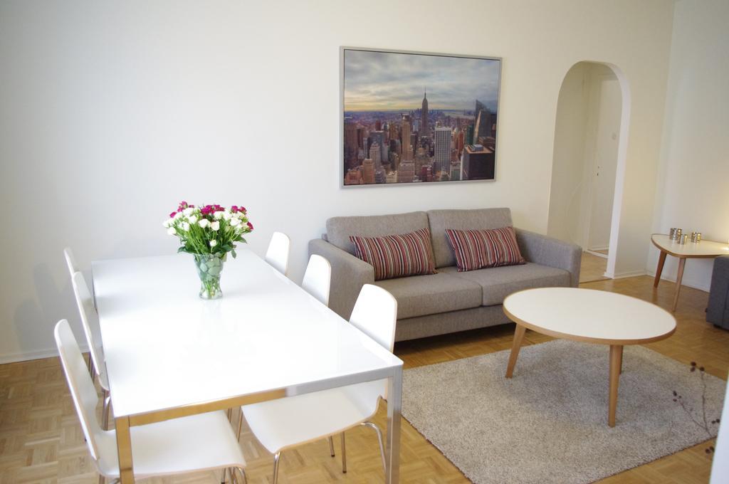 Borent Suite Apartment Турку Стая снимка