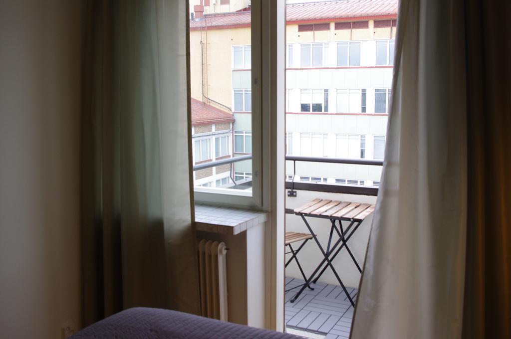 Borent Suite Apartment Турку Стая снимка