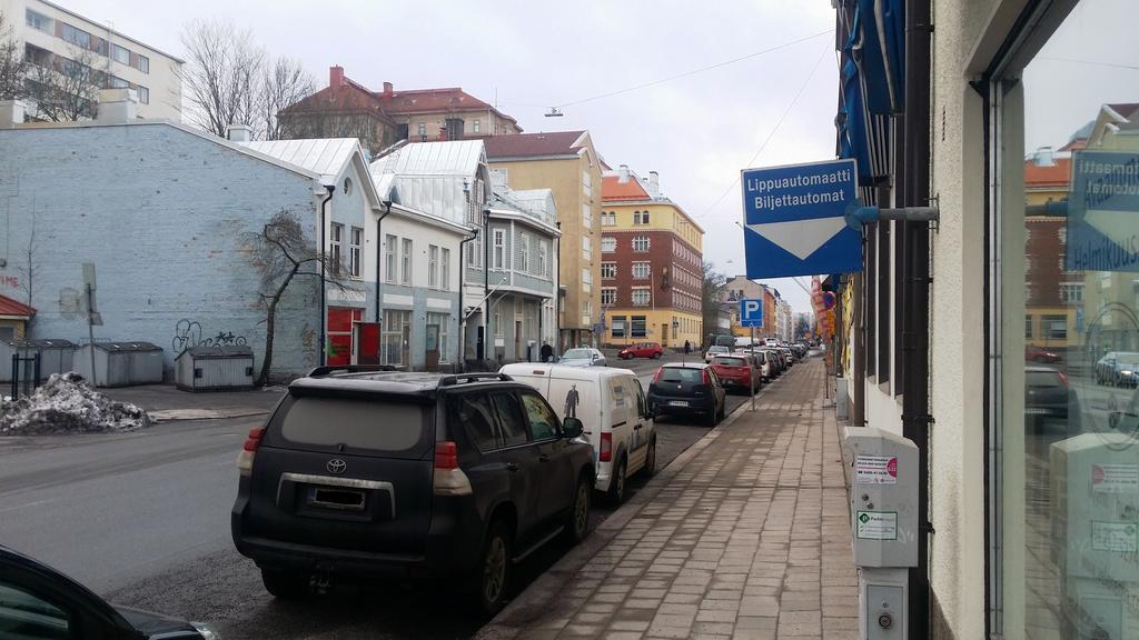 Borent Suite Apartment Турку Стая снимка