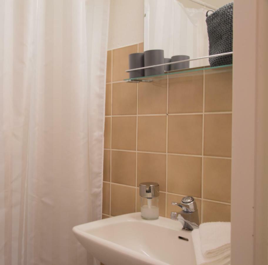 Borent Suite Apartment Турку Екстериор снимка